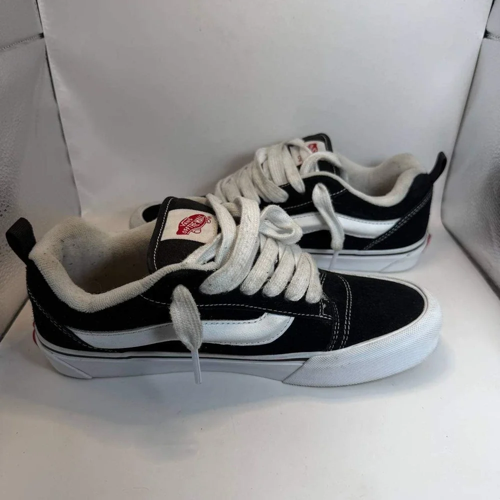 Vans knu skool